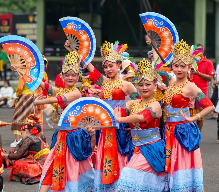 Pertunjukan seni tradisional